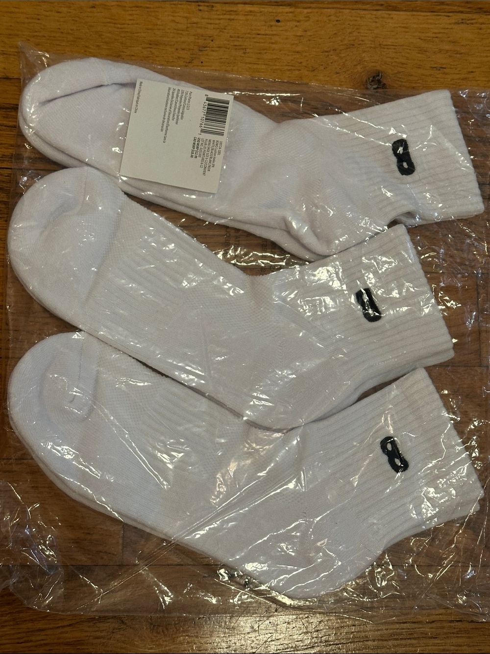 Athletic White Crew Socks – 3-Pack